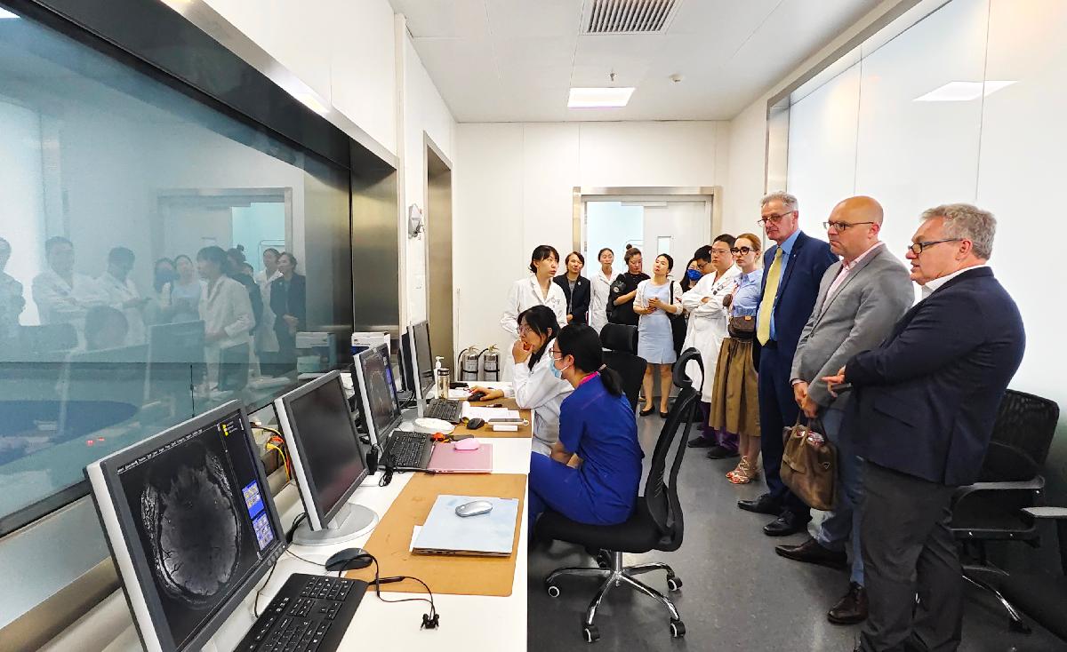 附属安博app登录入口手机版登录风采